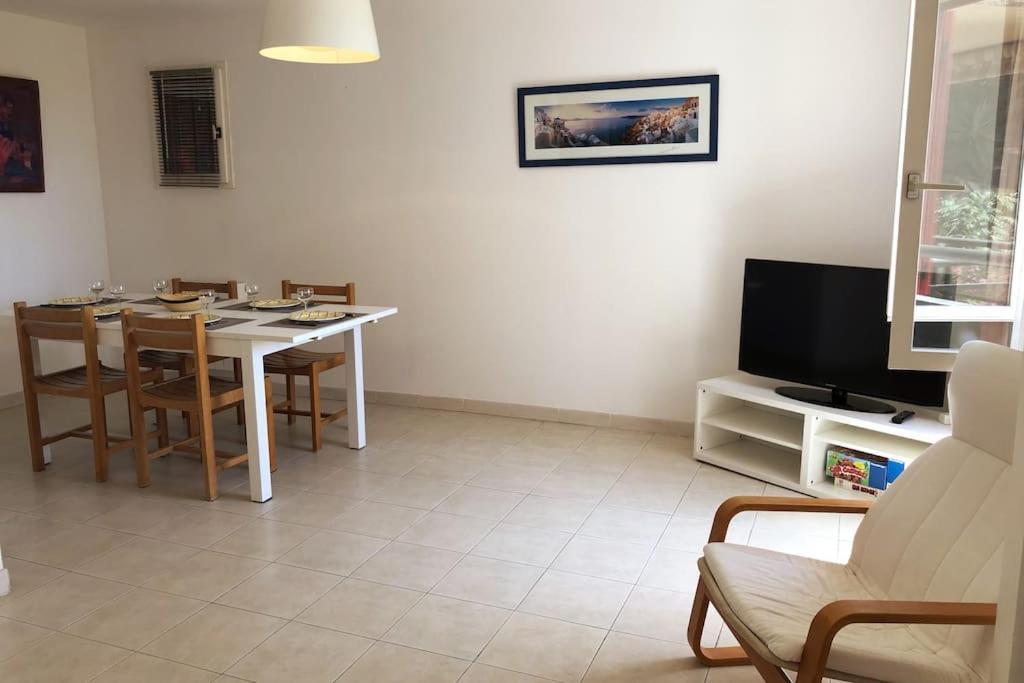 Appartement 60M2 - 2 Chambres A Une Minute Des Plages, Parking Prive 소세레팽 외부 사진